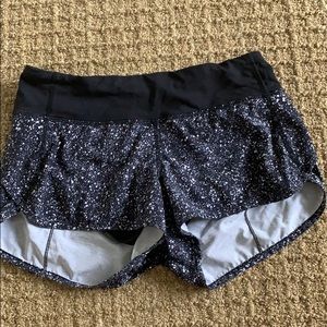 Lululemon Speed Up Shorts Black and White Speckled